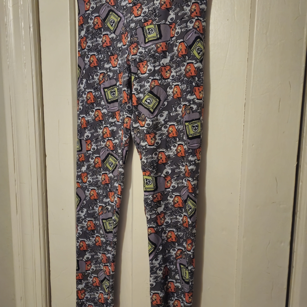 LuLaRoe Graphic Leggings - Gray and Red
